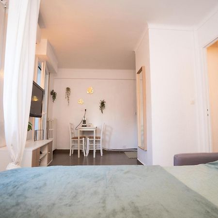 Location Studio Avec Loggia Apartment Antibes Exterior photo