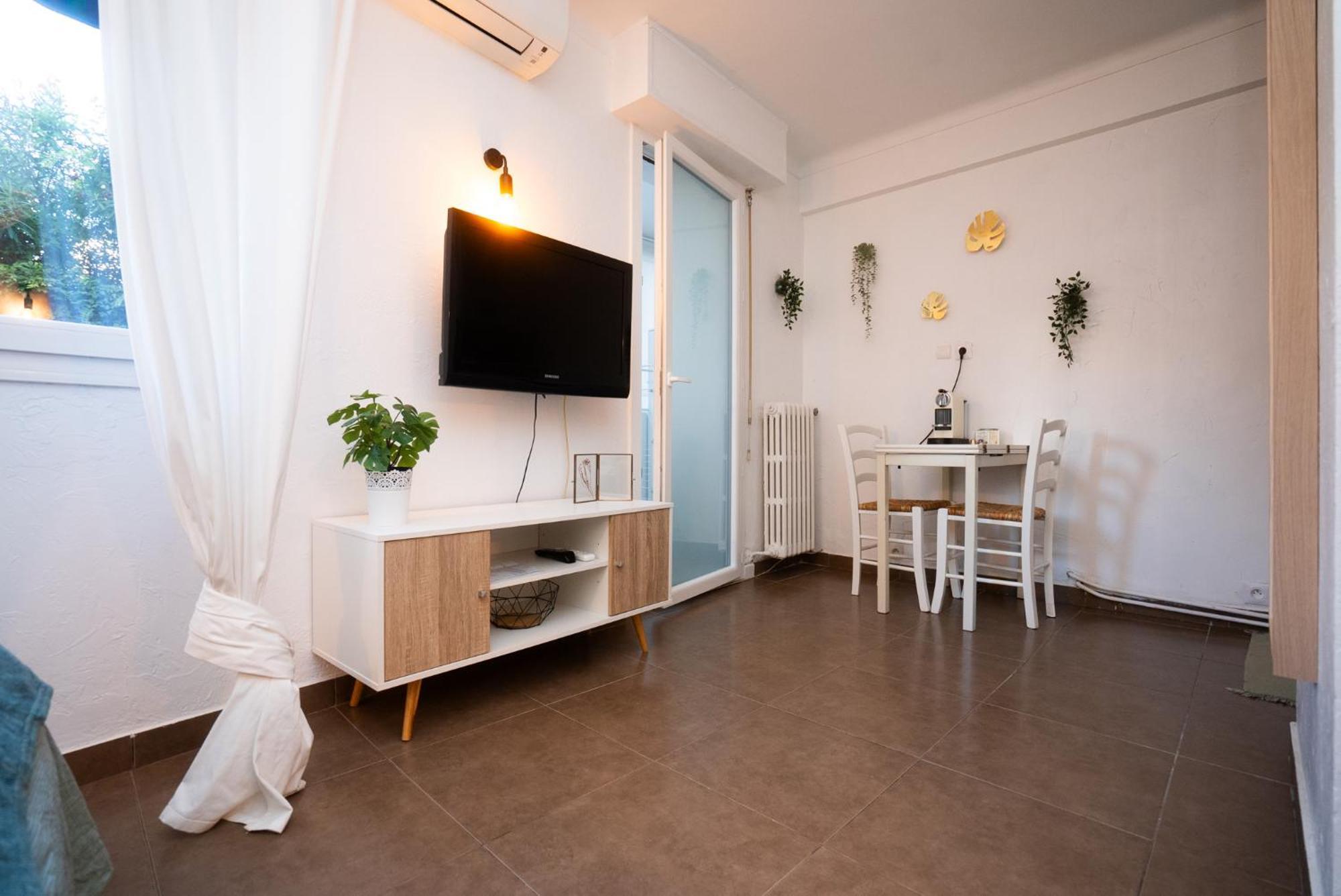 Location Studio Avec Loggia Apartment Antibes Exterior photo